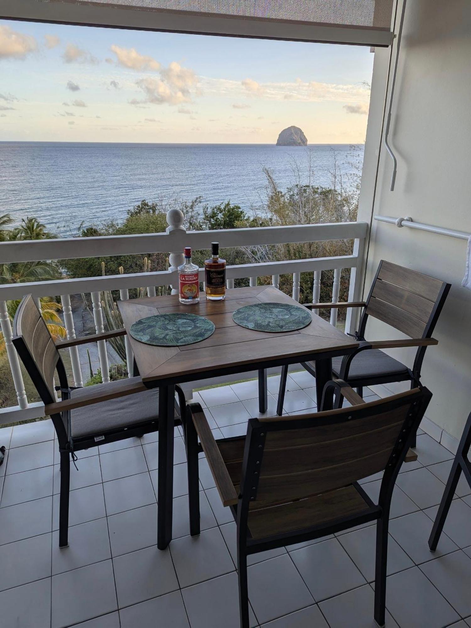 Un Petit Joyau Apartment Ле Диамант Екстериор снимка